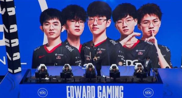 他们在场上 他们在场上