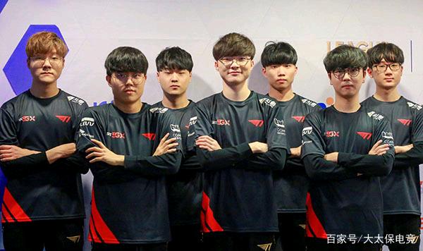 冠军公益行 冠军公益行