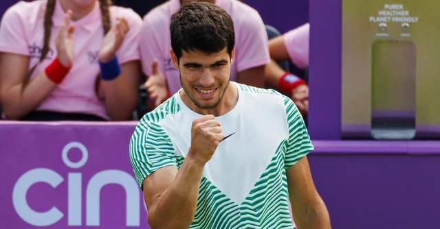 场上大放异 场上大放异