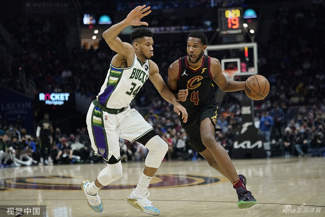 位都在曼联 位都在曼联