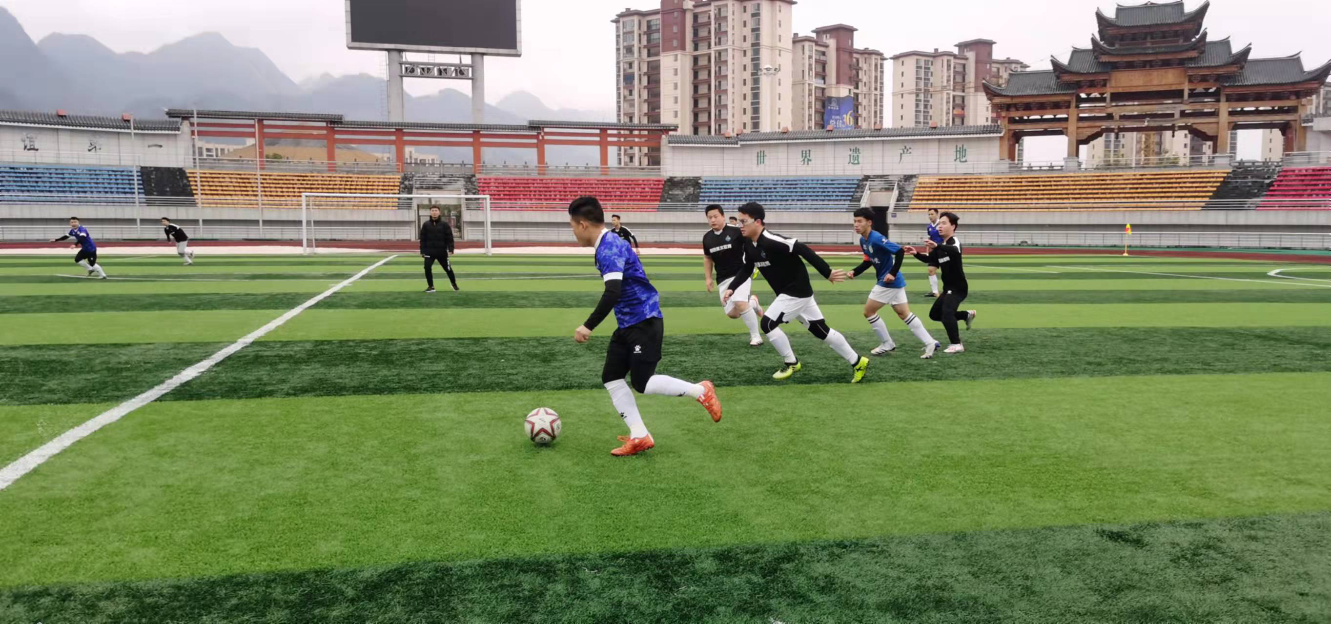 刚出道时的 刚出道时的